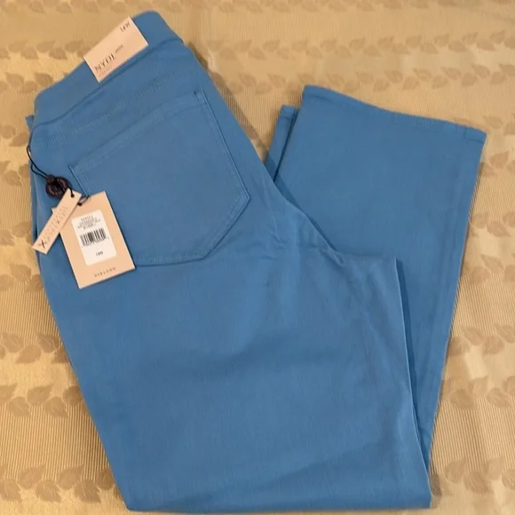 NYDJ Marilyn Ankle Straight Leg Jeans. Size 14W - Picture 7 of 16